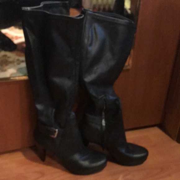 Knee high heel boots